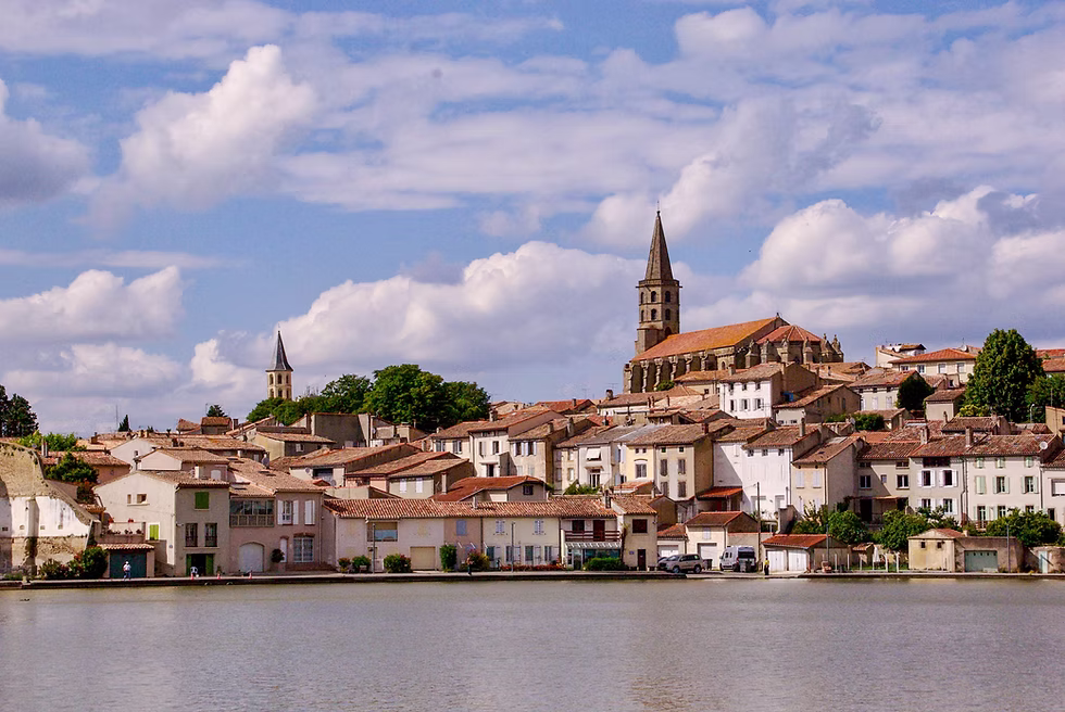 Le Grand Bassin du Canal du Midi à Castelnaudary
